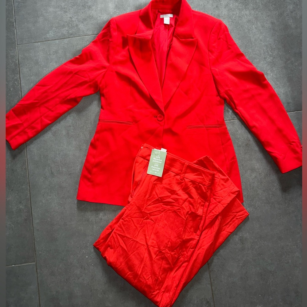 Fitted Blazer Suit - 2 Piece Set
